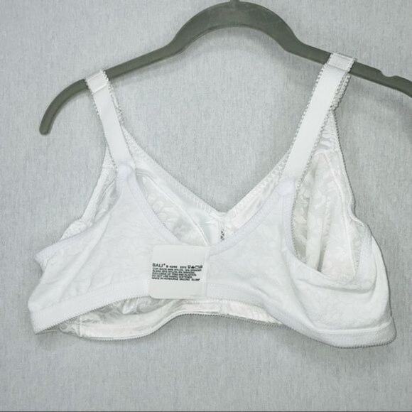 Bali Double Support Spa Closure Wireless Bra 3372 - Picture 8 of 8